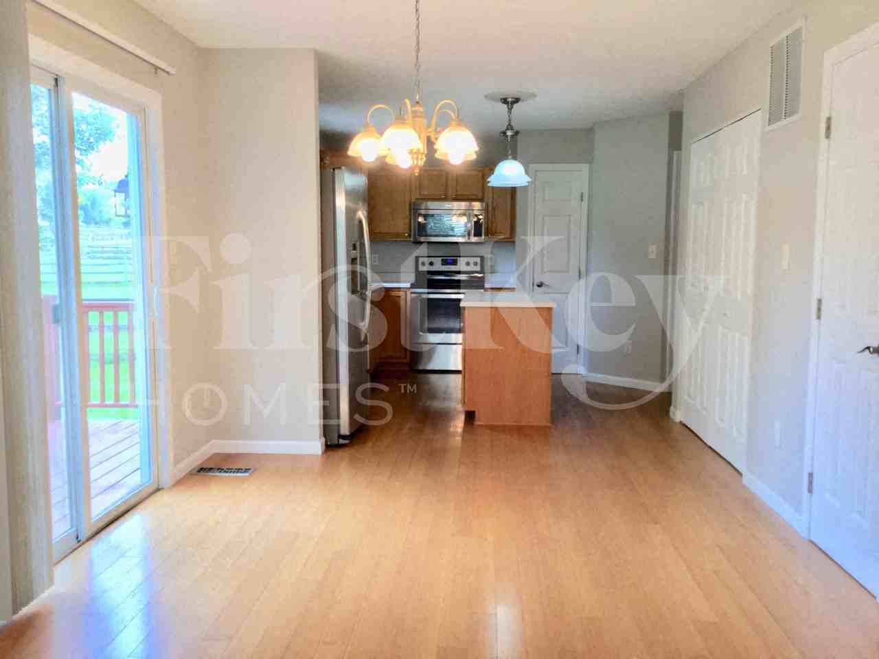 744 Thornton Dr - Photo 7 of 34