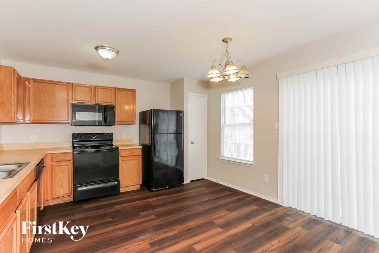 6118 Veranda Way - Photo 5 of 16