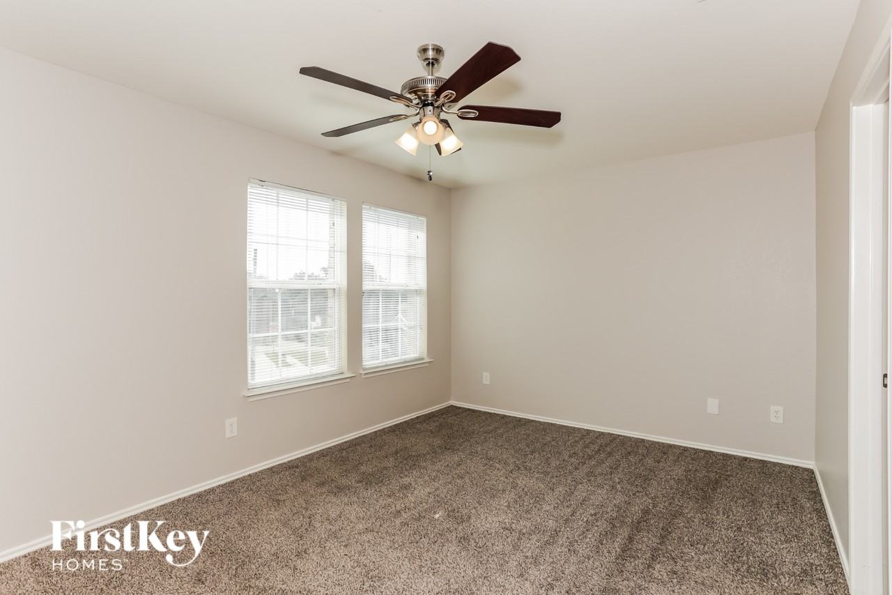 6118 Veranda Way - Photo 7 of 16
