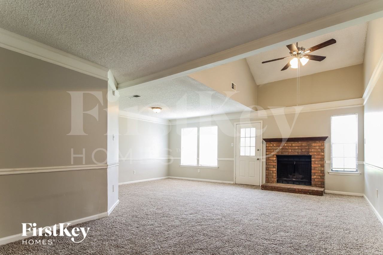 5885 Ridgehill Dr - Photo 5 of 16