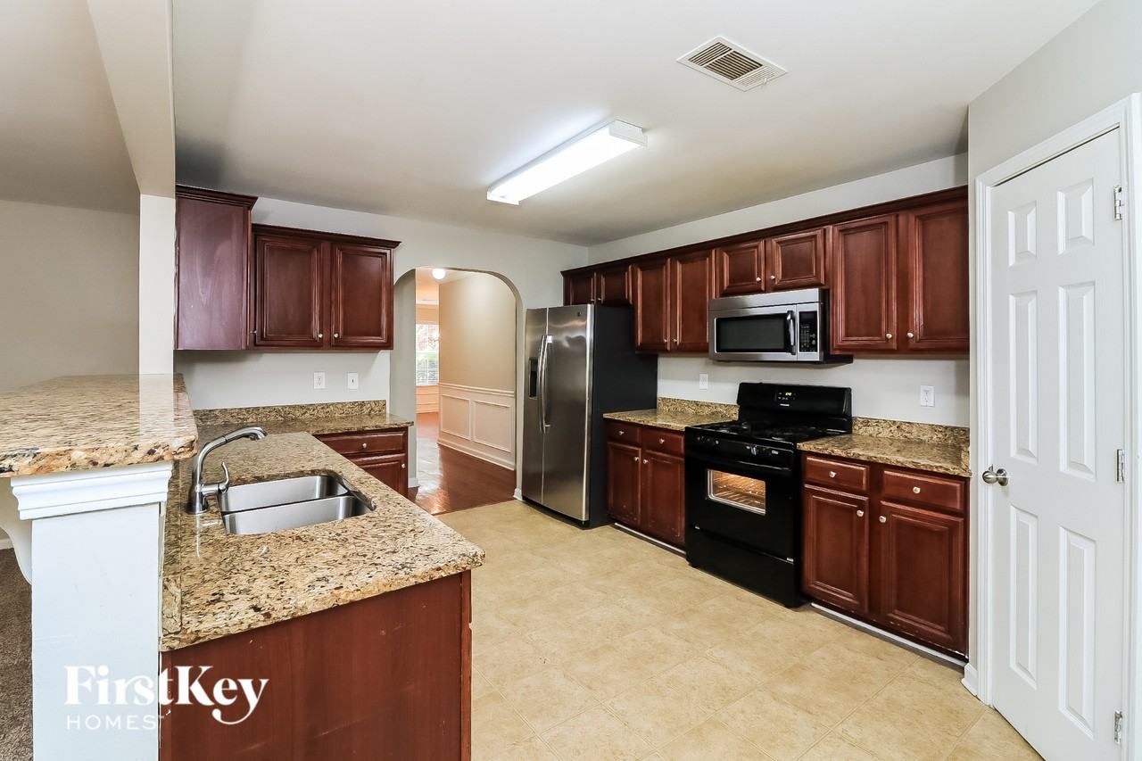 4286 Defoors Farm Trl - Photo 6 of 16