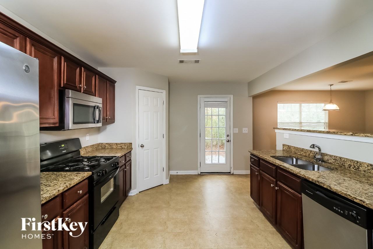 4286 Defoors Farm Trl - Photo 7 of 16
