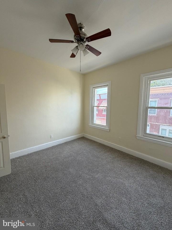 1747 N Dover St - Photo 6 of 15