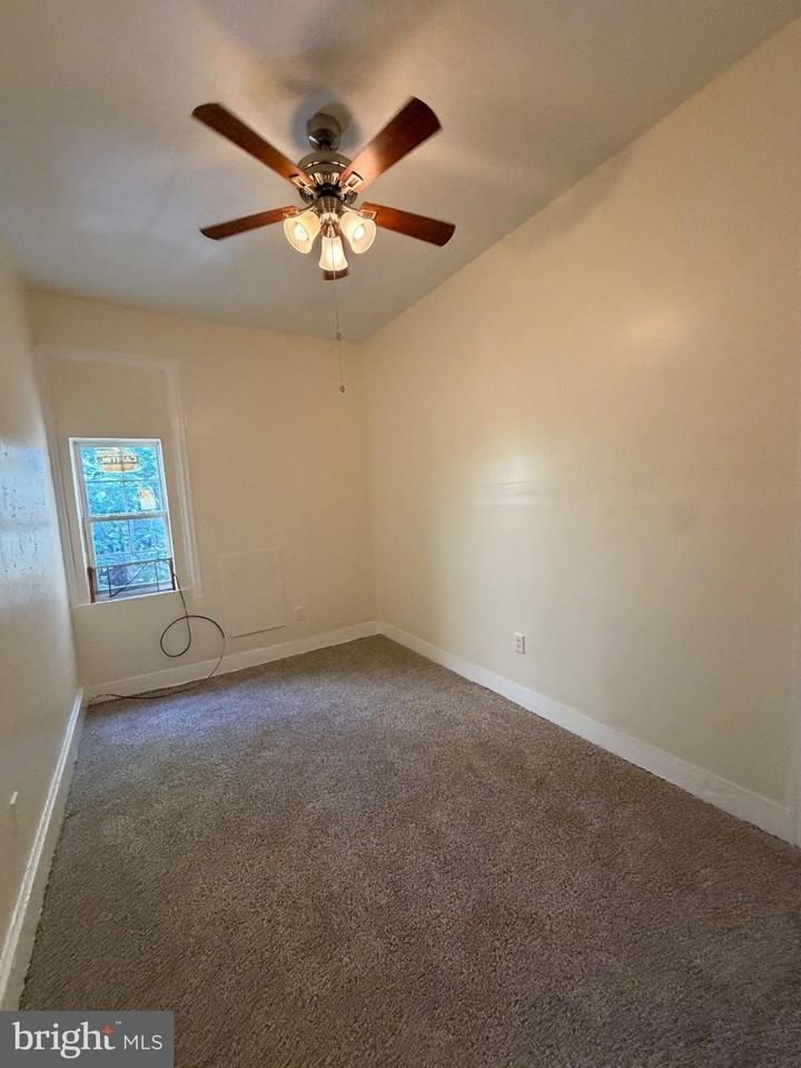 1747 N Dover St - Photo 7 of 15