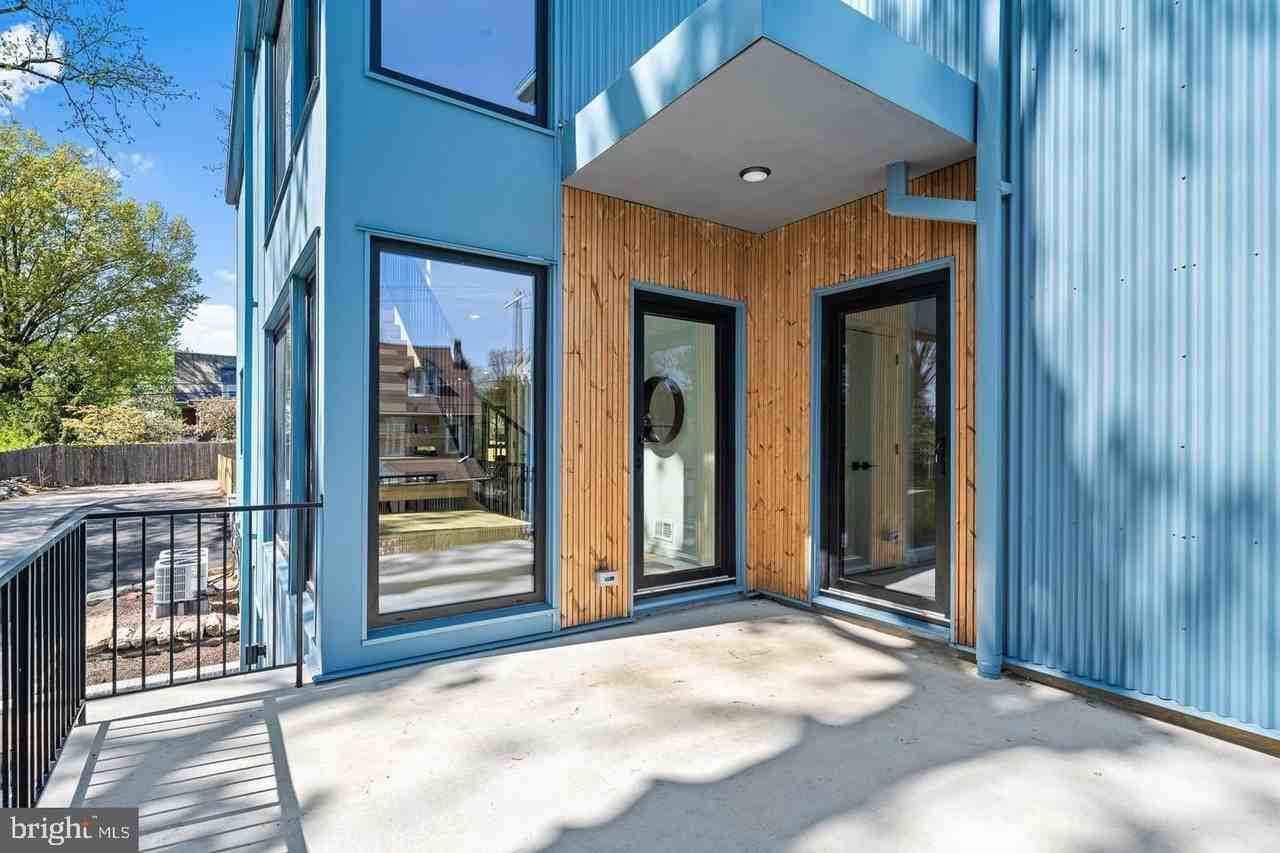 139 W Mount Pleasant Ave - Photo 4 of 50