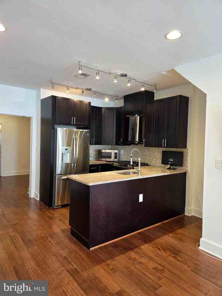 1603 Ellsworth St #A - Photo 4 of 26