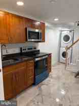 1043 S 6th St - Photo 1 of 1