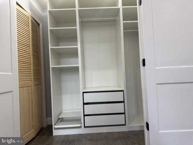 1202 Spruce St #2F - Photo 7 of 30