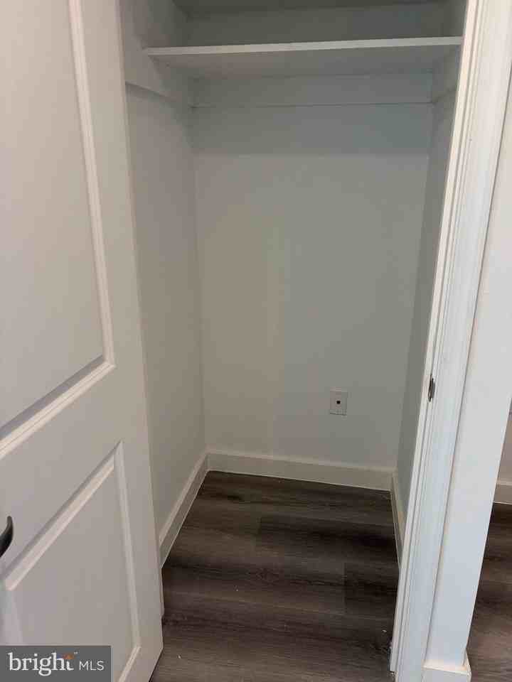 541 Washington Ave #3rdFL - Photo 3 of 5