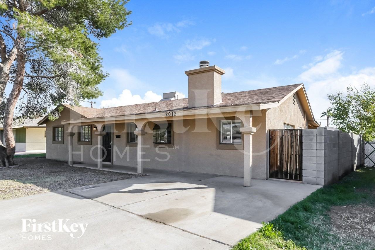 2012 W Solano Dr - Photo 2 of 15