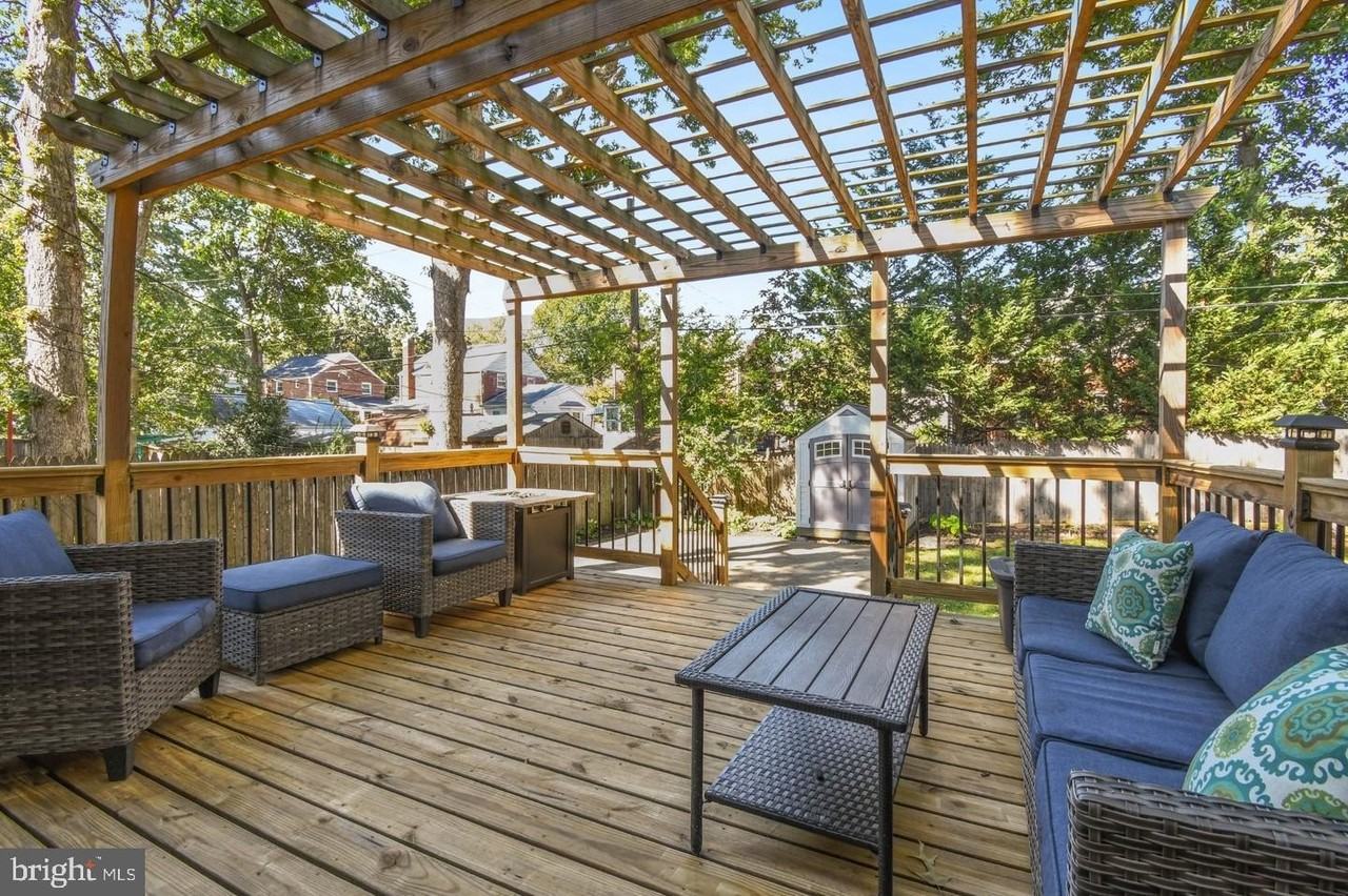 4727 Arlington Blvd - Photo 3 of 16
