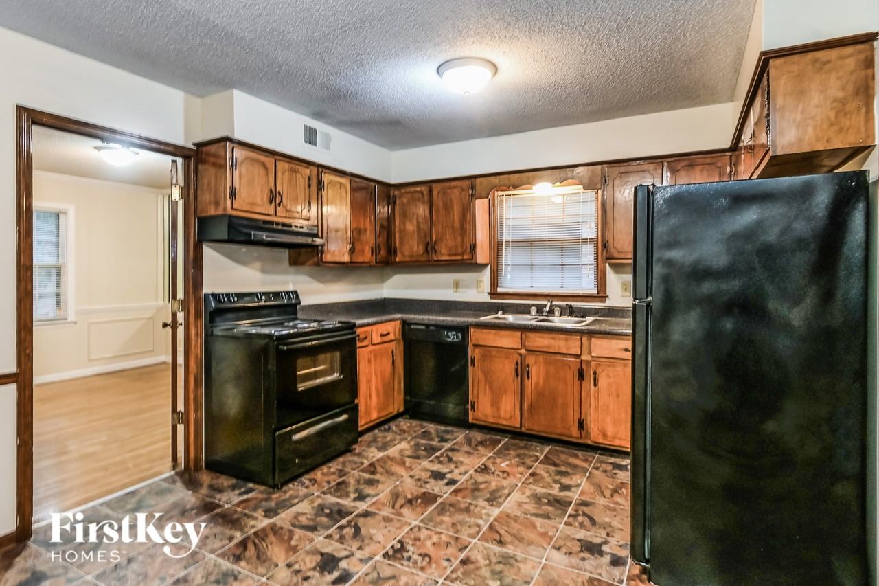 1800 Whitman Rd - Photo 6 of 16