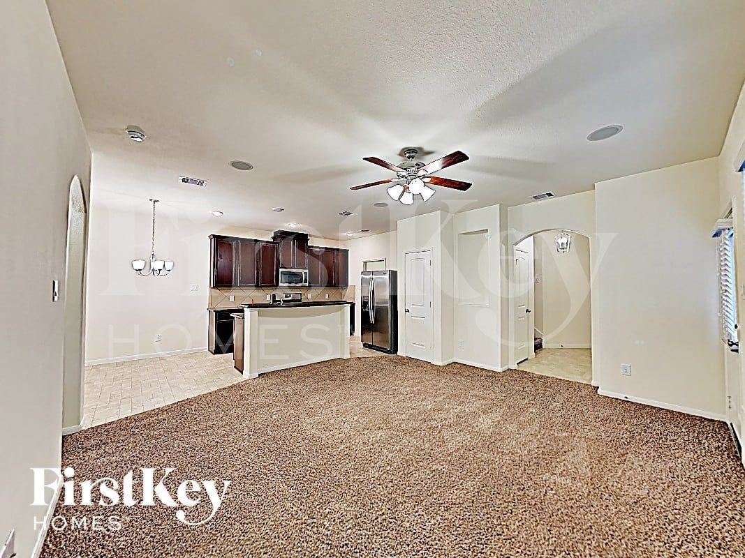 17006 Amarose Dr - Photo 2 of 14