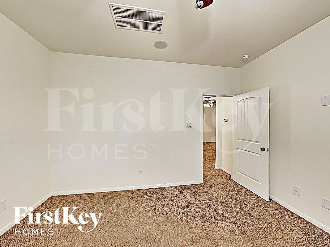 17006 Amarose Dr - Photo 6 of 14