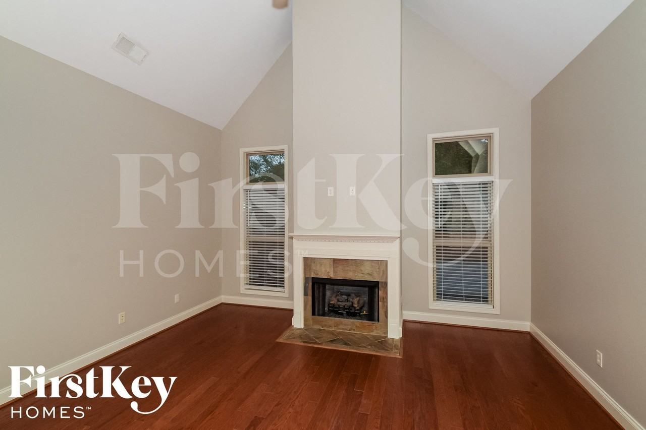 152 Willow View Ln - Photo 3 of 16