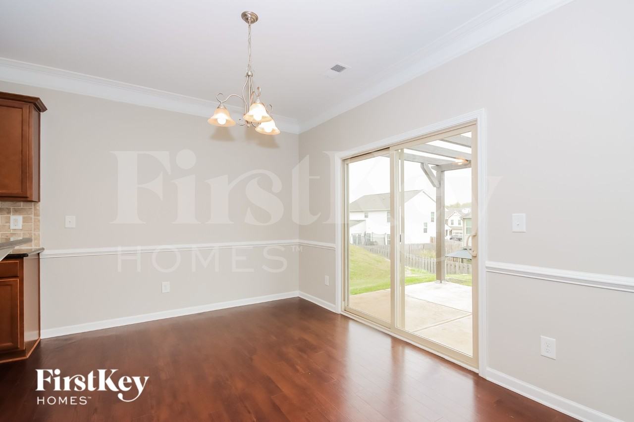 137 Renville Pl - Photo 6 of 15