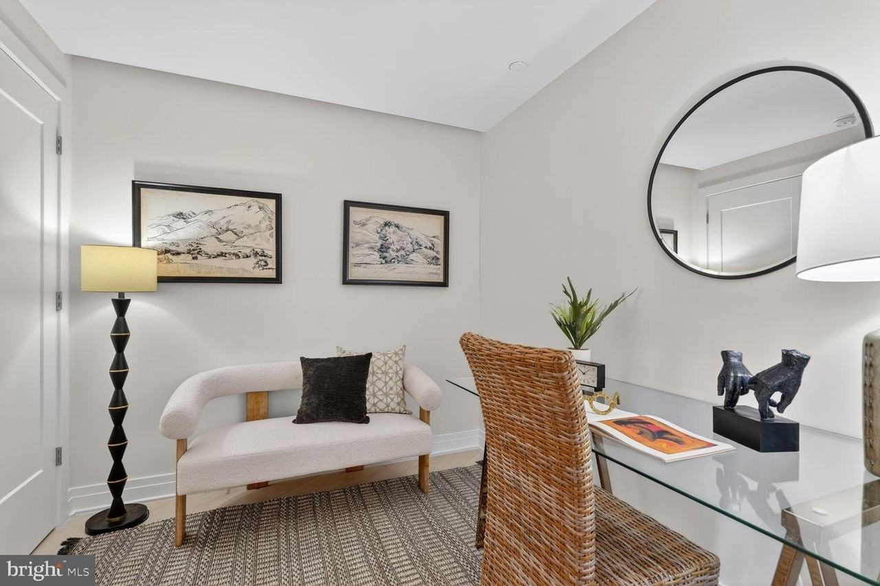 1201 N Royal St #402 - Photo 7 of 24