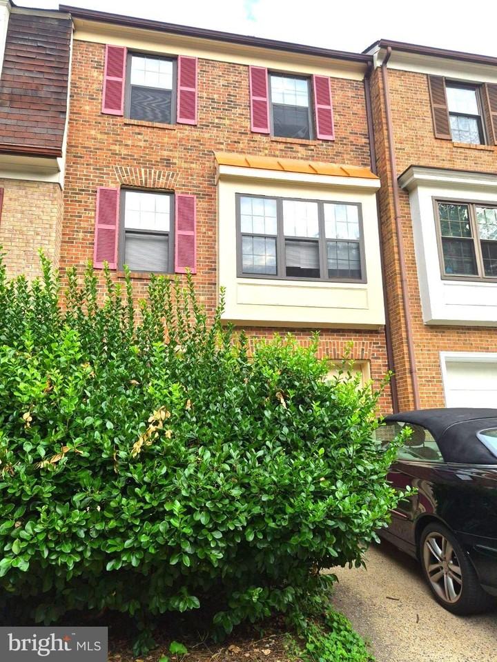 5405 Wycklow Ct - Photo 2 of 24