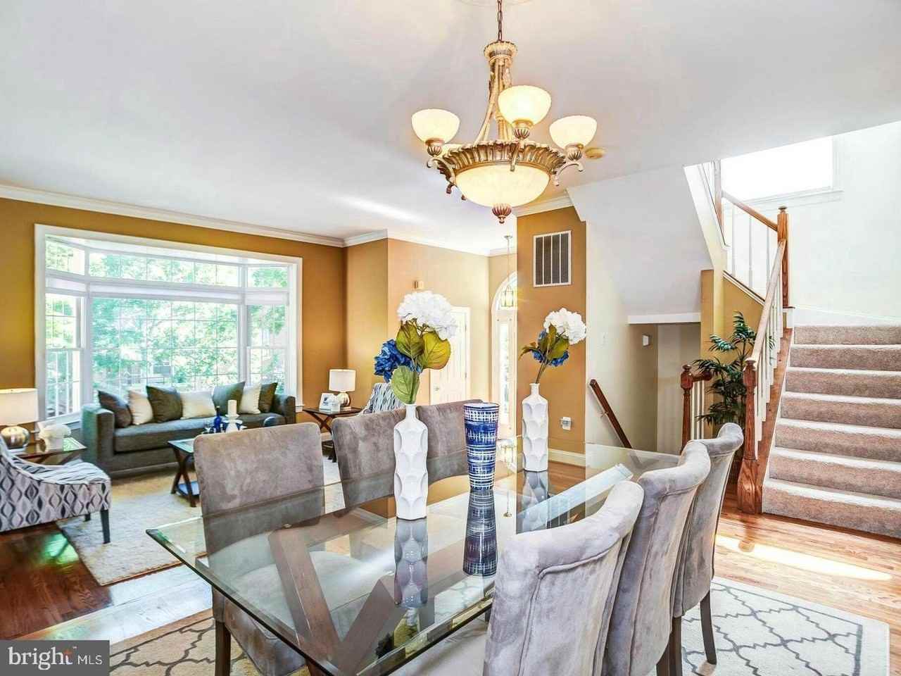 10555 James Wren Way - Photo 4 of 30