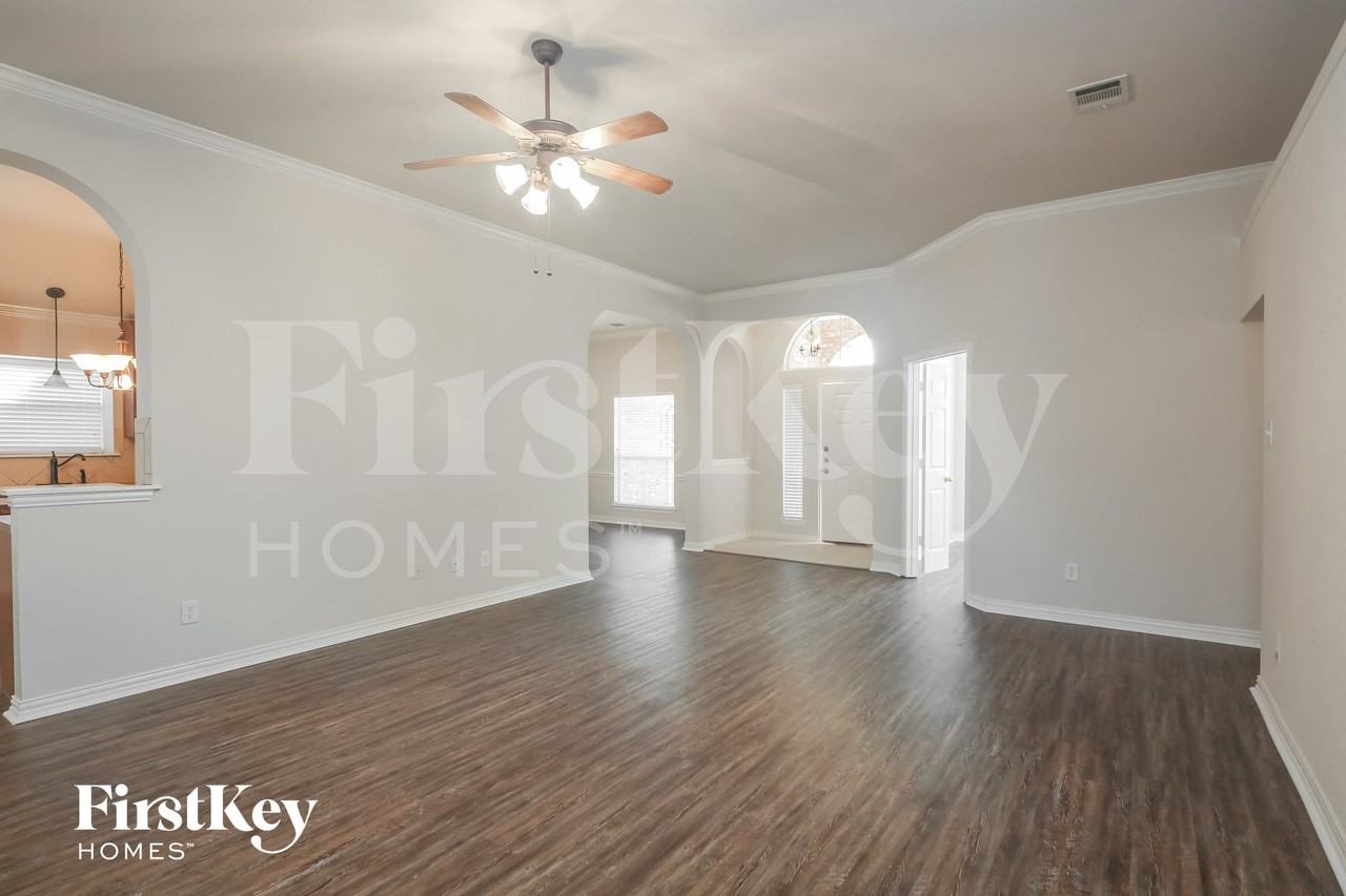 116 Elmwood Trl - Photo 5 of 15
