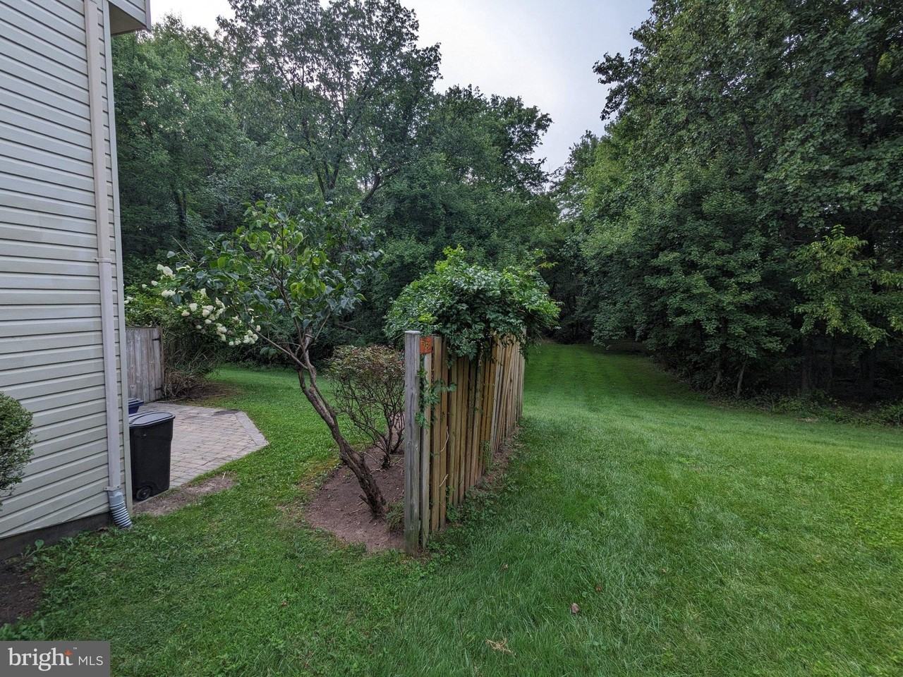 1110 Floyd Pl - Photo 4 of 17