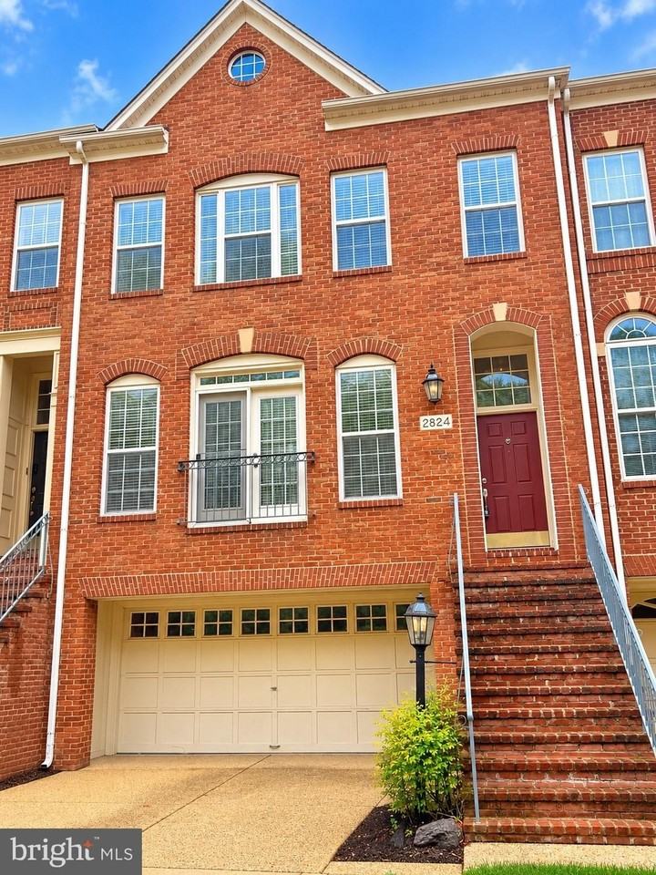 2824 Laura Gae Cir - Photo 2 of 14
