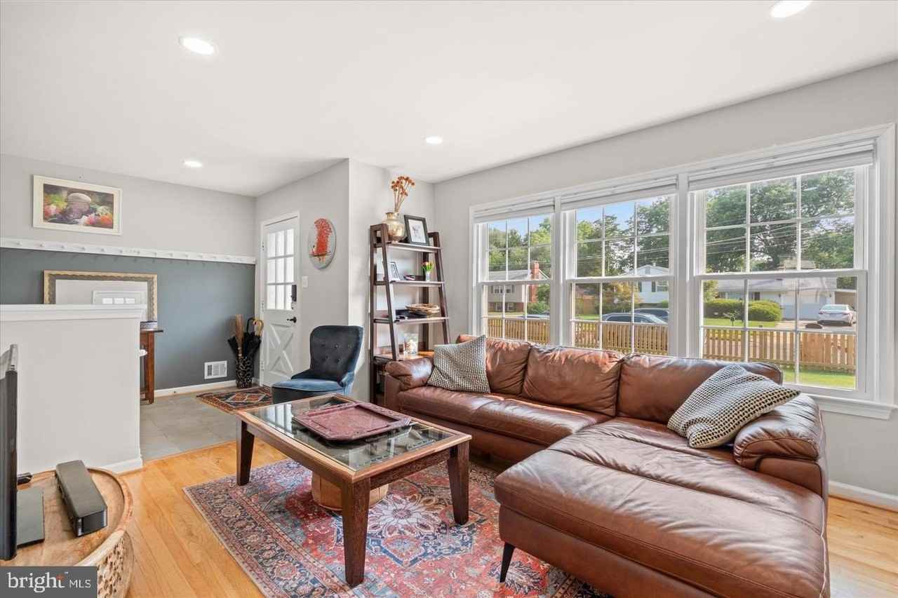 5602 Ashfield Rd - Photo 5 of 50