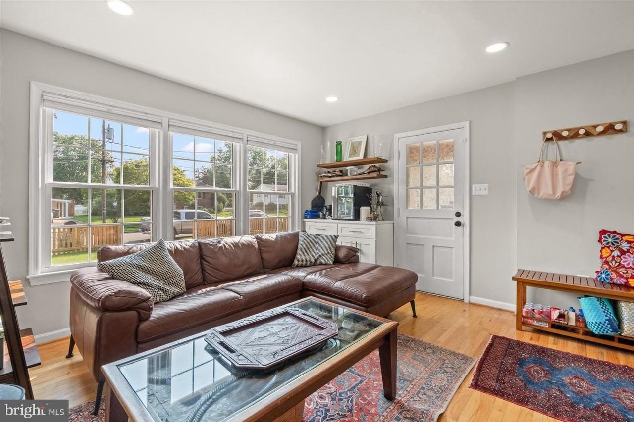 5602 Ashfield Rd - Photo 7 of 50