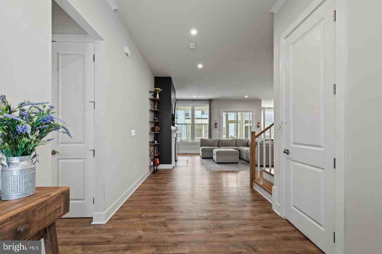 819 Banker Dr Sw - Photo 7 of 49