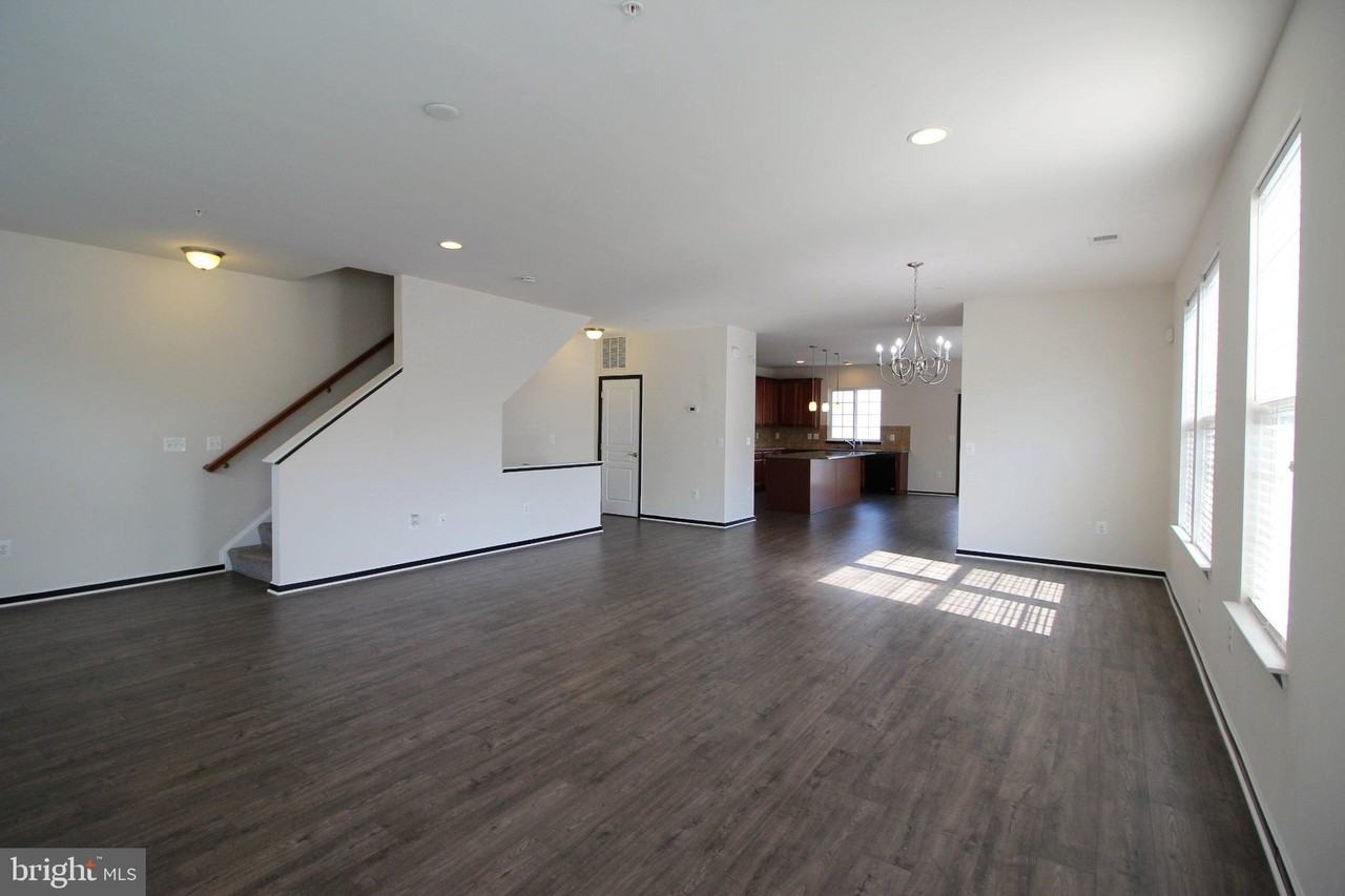 14782 Mason Creek Cir - Photo 4 of 27