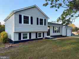 featured image of 13306 Smoketown Rd