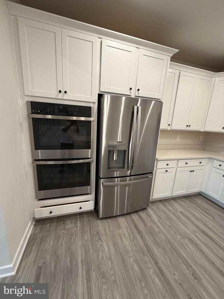 Onyx St - Photo 6 of 33