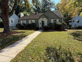 featured image of 216 Carolina Cir