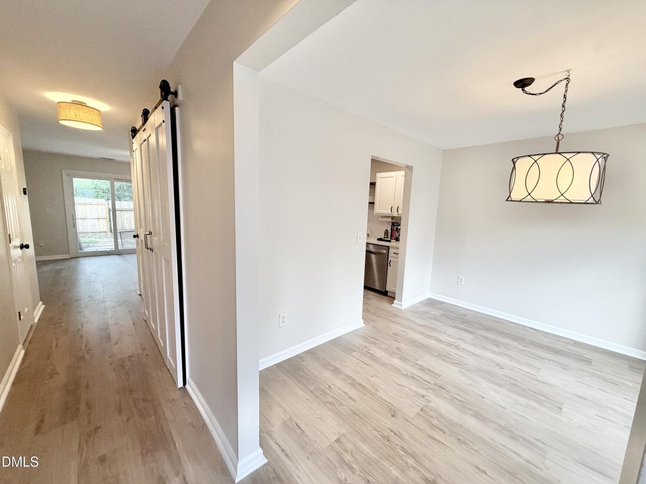 142 Callan Park Ln - Photo 3 of 19