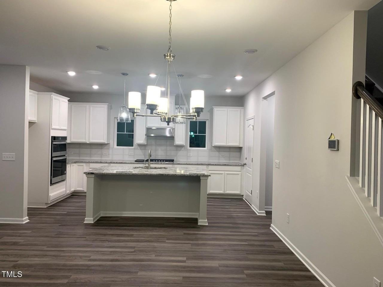 501 Sage Oak Ln - Photo 5 of 13