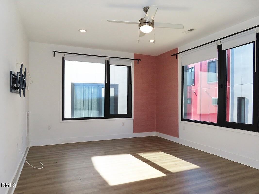 1112 Nova St - Photo 2 of 20
