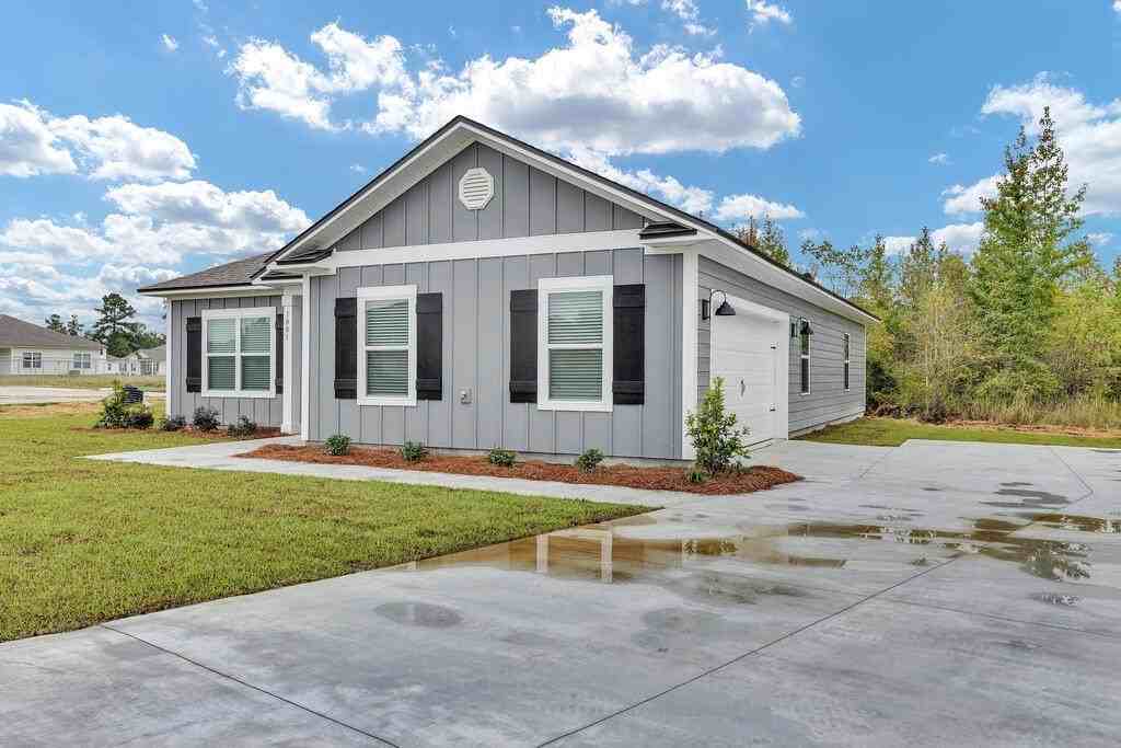 1001 Jett Ln - Photo 3 of 44
