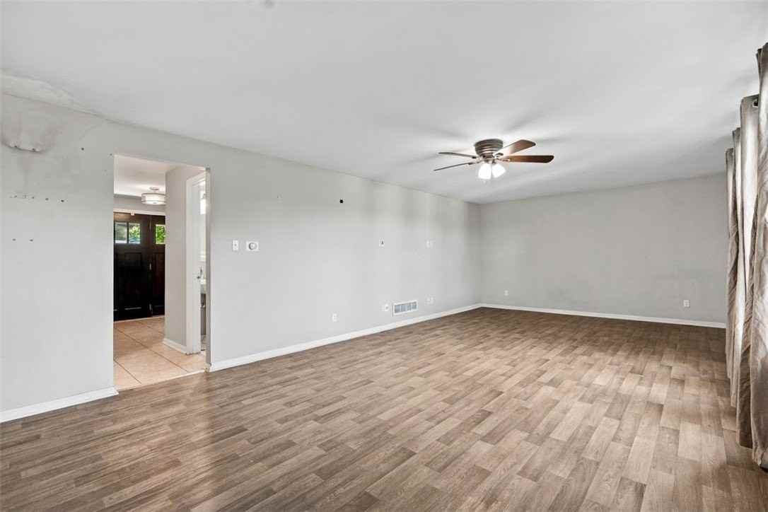 2323 Mill Grove Rd - Photo 7 of 31