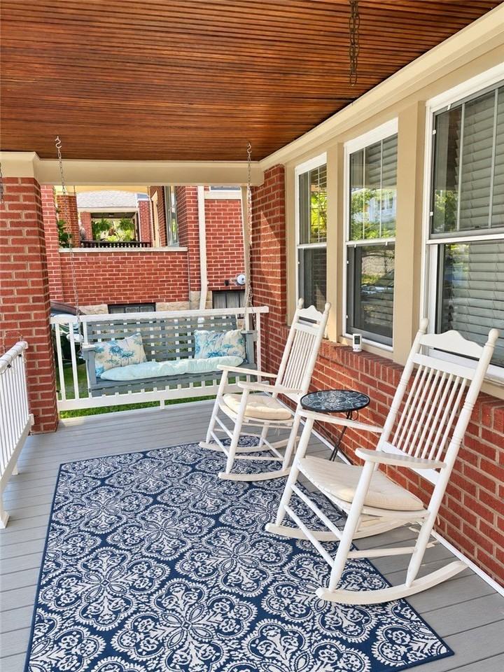220 Sieaforth Ave - Photo 2 of 15