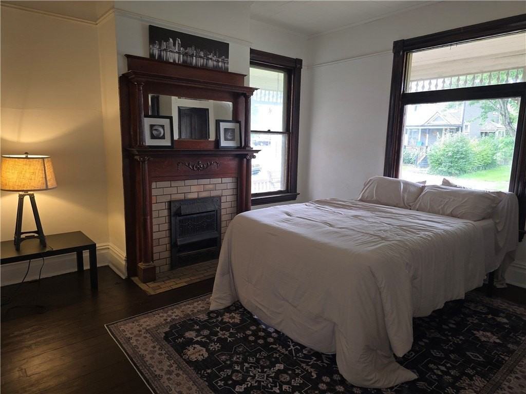 326 Franklin St - Photo 3 of 11