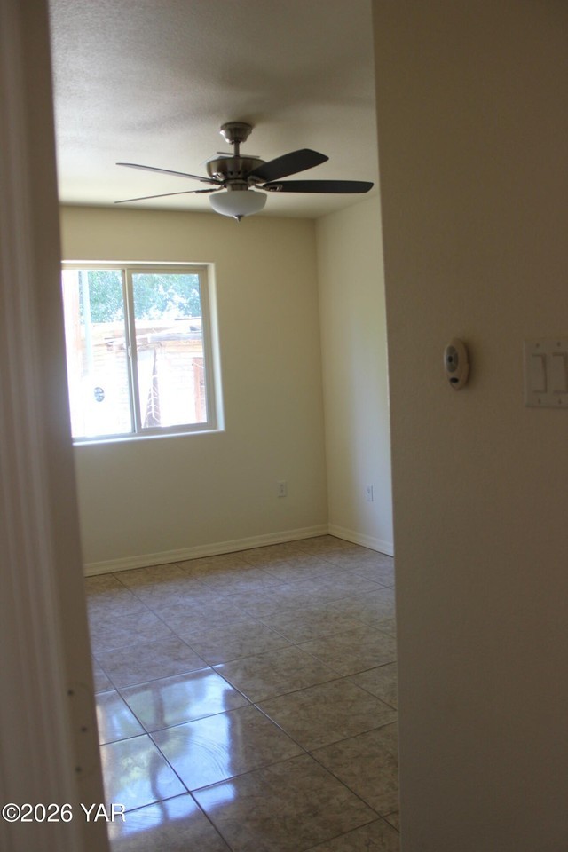 211 E Flower St #1 - Photo 3 of 8