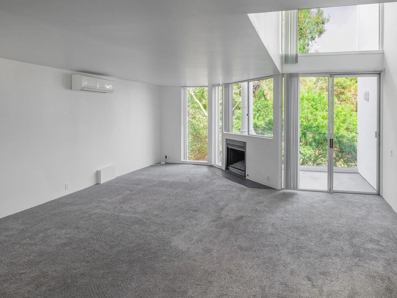 141 Mozart Ave - Photo 7 of 37