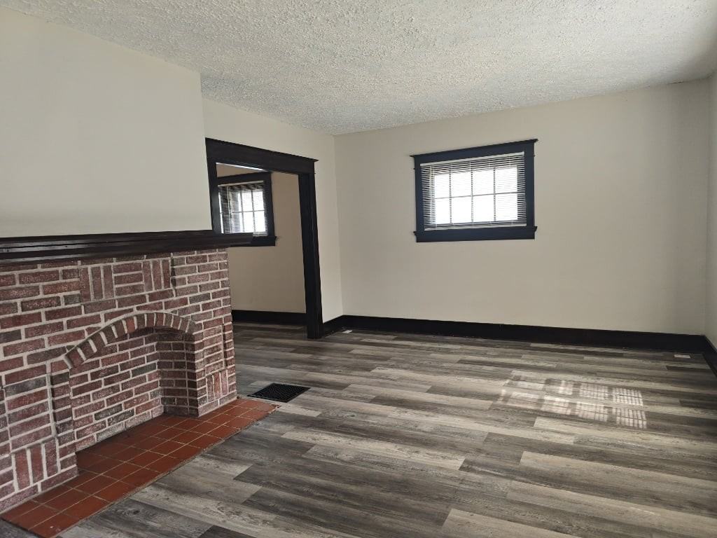 325 Knecht Dr - Photo 5 of 20