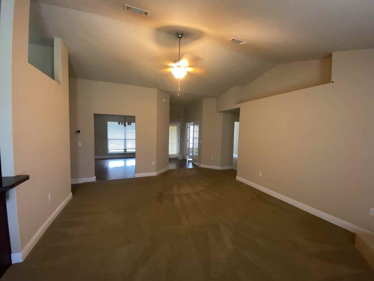 229 Raptor Dr - Photo 7 of 18