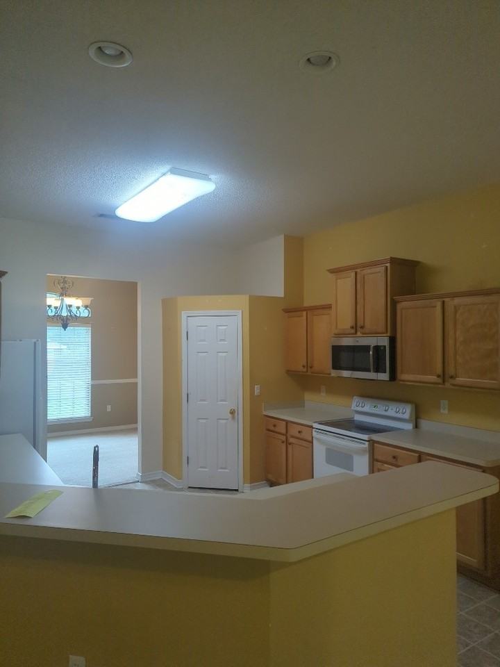 3178 Border Creek Rd - Photo 4 of 11