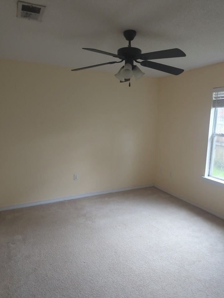 3178 Border Creek Rd - Photo 6 of 11