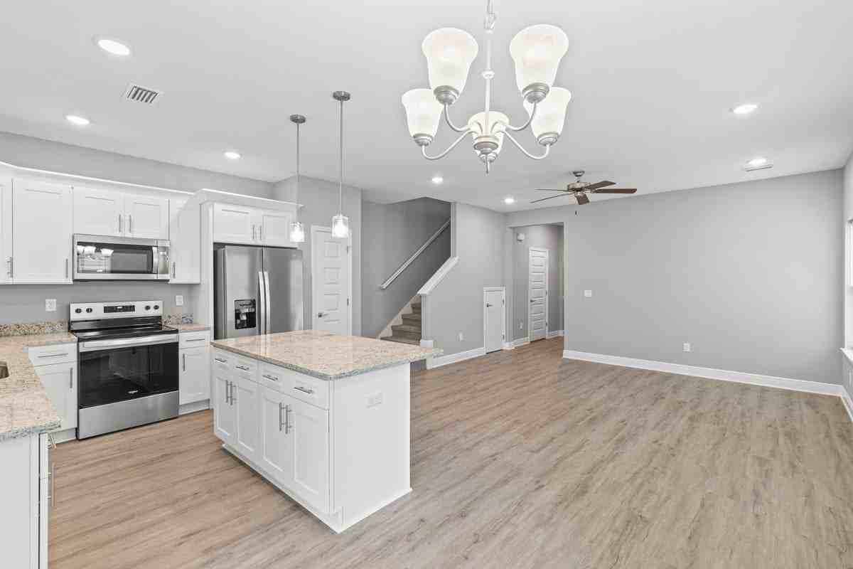 404 Walters Cir #2 - Photo 7 of 30