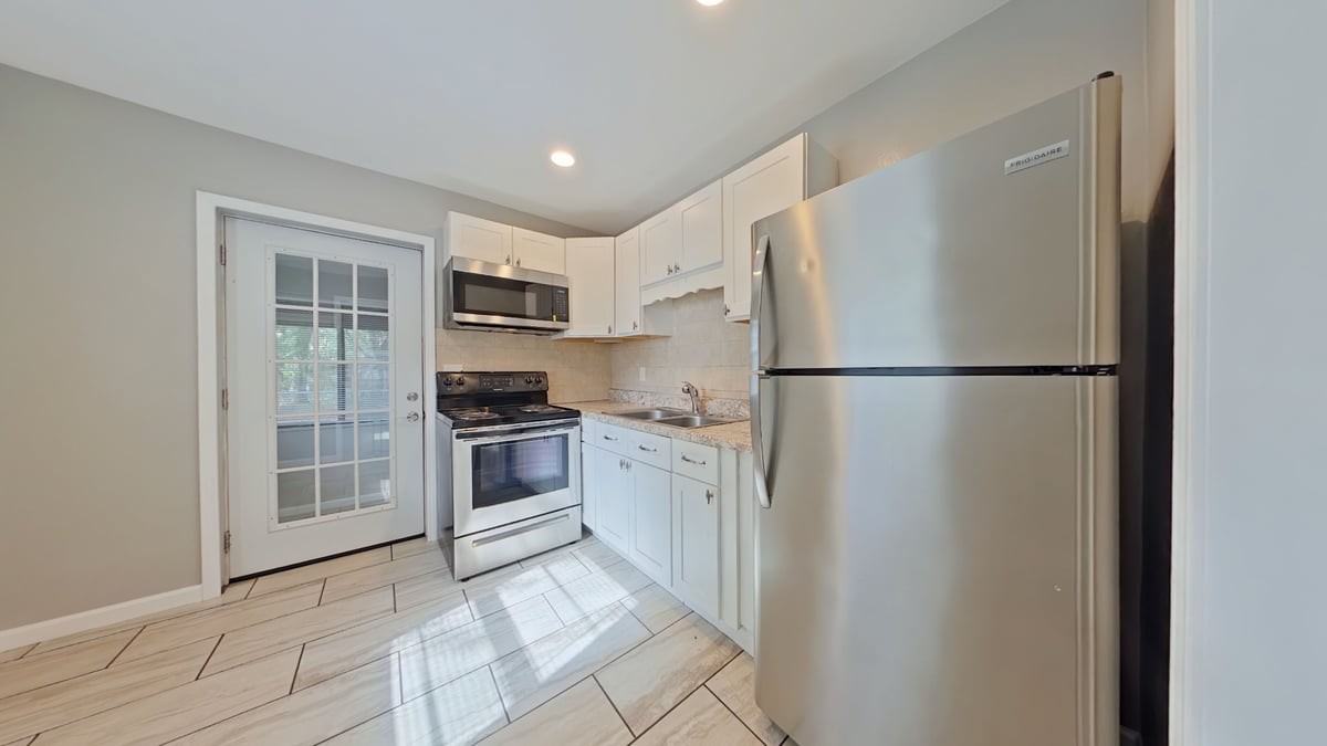 507 Fir Ave - Photo 7 of 15