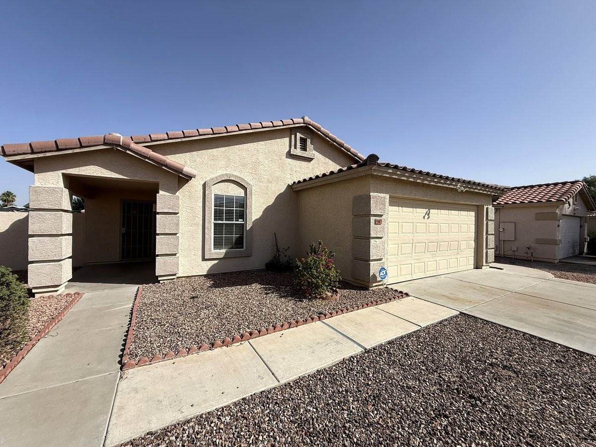 5807 N 73rd Dr - Photo 6 of 41