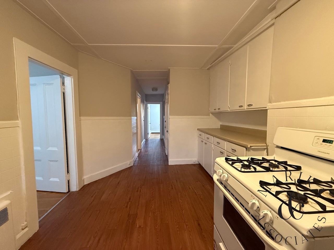 4 Sherman St #3 - Photo 7 of 17